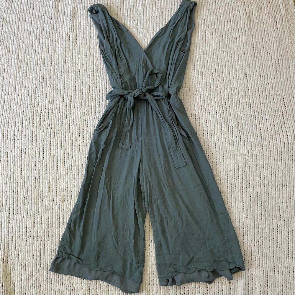 Aritzia Babaton Women's Turquoise Maximillian Jumpsuit - Size Small